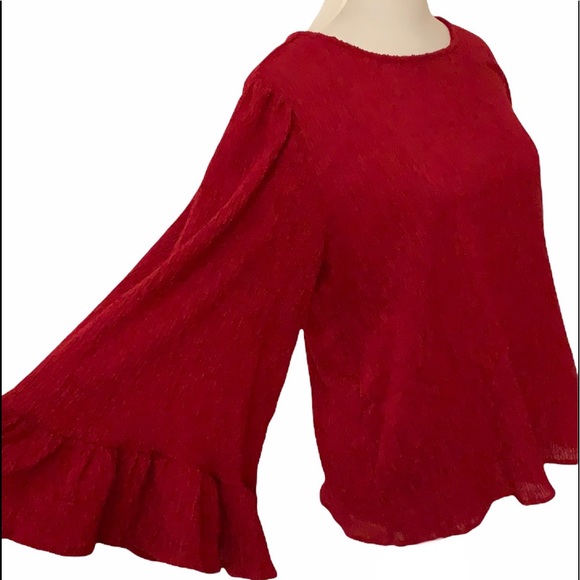 Cupio crepe fluff flare 3/4 sleeve top with keyhole back - Picture 4 of 12